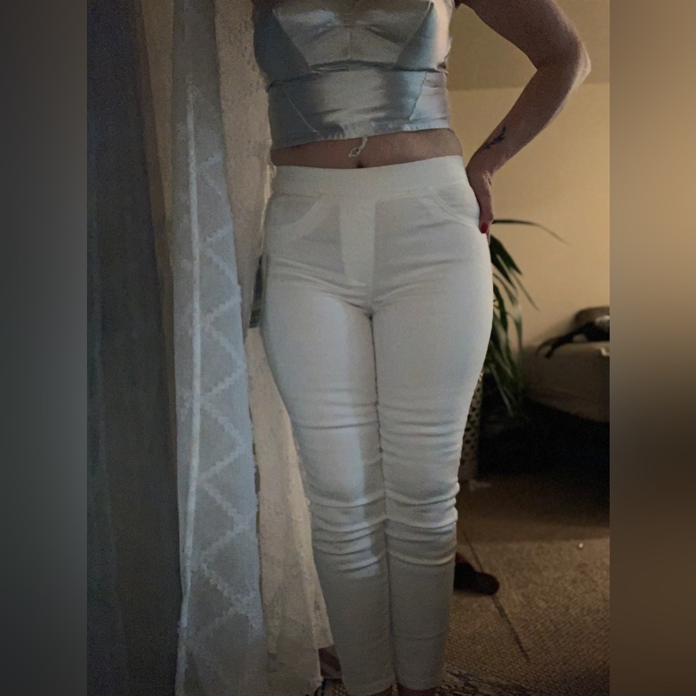 Butt Boosting skinny jeans - Picture 5 of 7